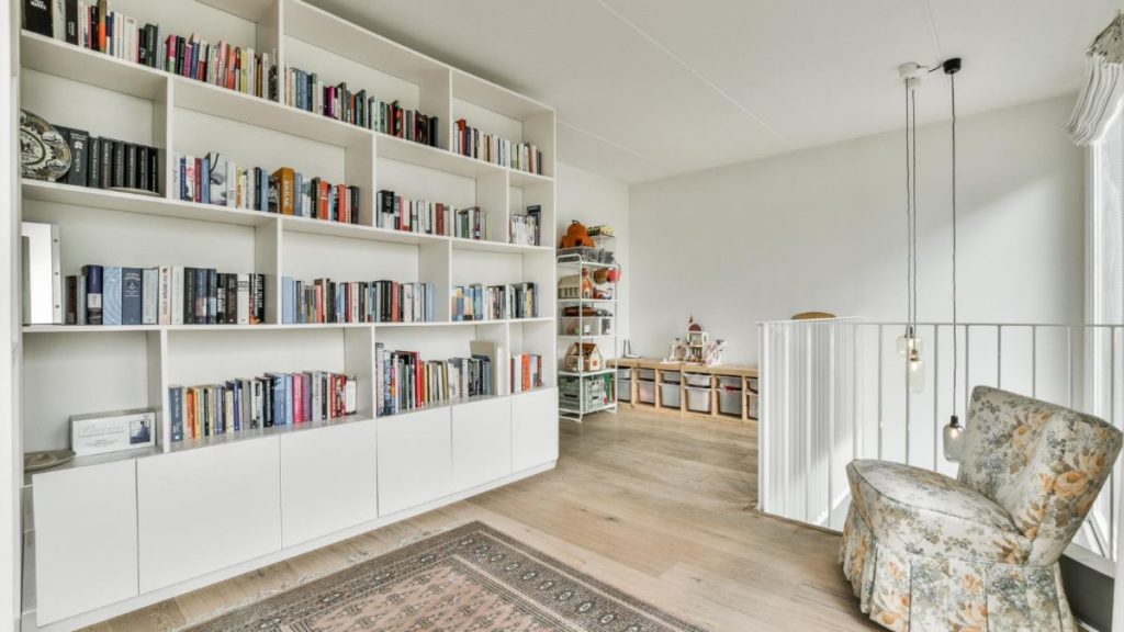 Comment choisir une bibliothèque adaptée à son intérieur ?